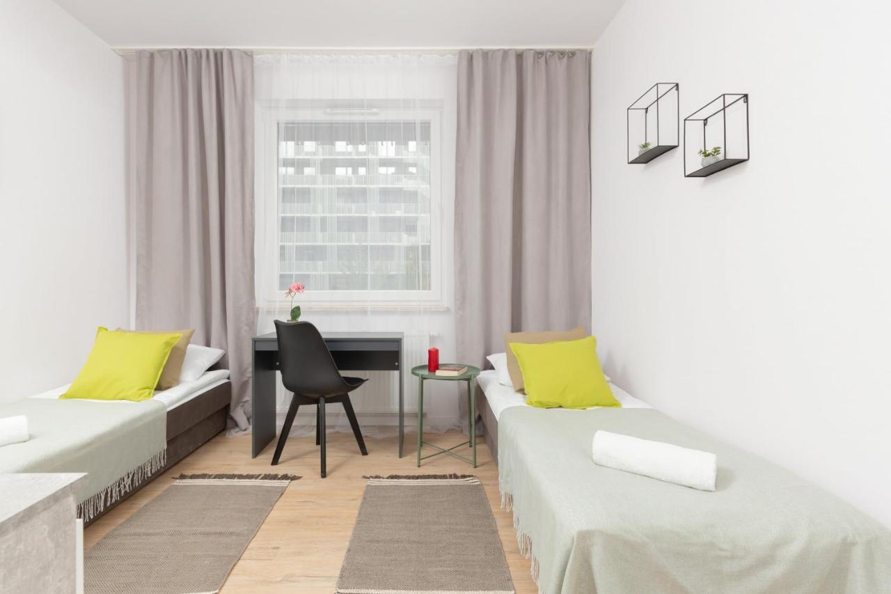 Stacja Wola Apartment Guminska By Noclegi Renters Варшава Екстер'єр фото