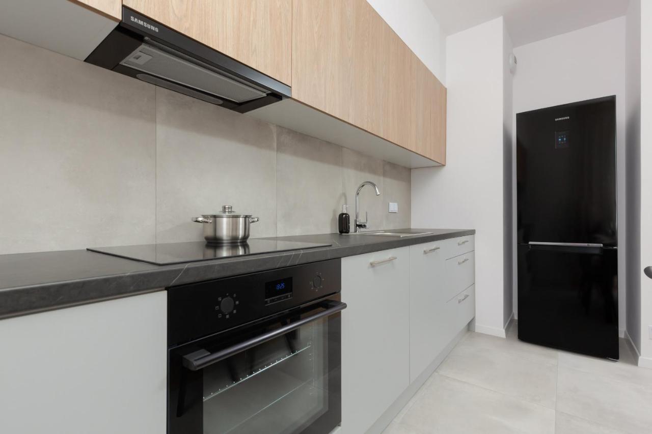 Stacja Wola Apartment Guminska By Noclegi Renters Варшава Екстер'єр фото